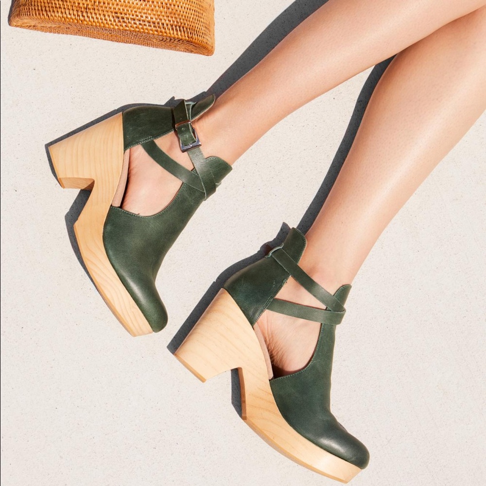 FP Cedar Clog